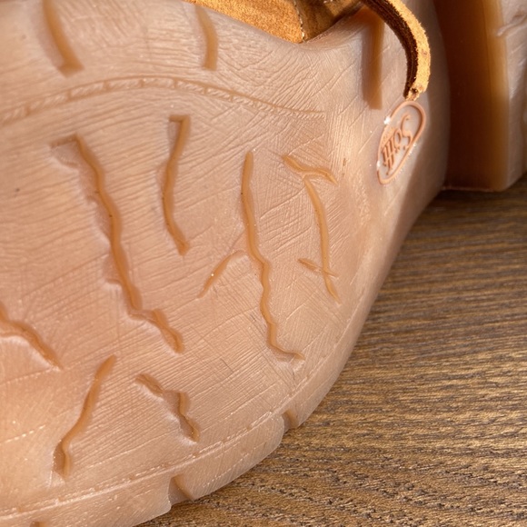 Sofft Manmade Leather Booties NWOT - Picture 7 of 8